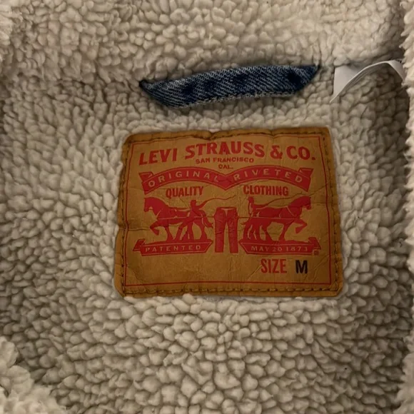 LEVIS SHERPA LINED JACKET - Picture 8 of 14